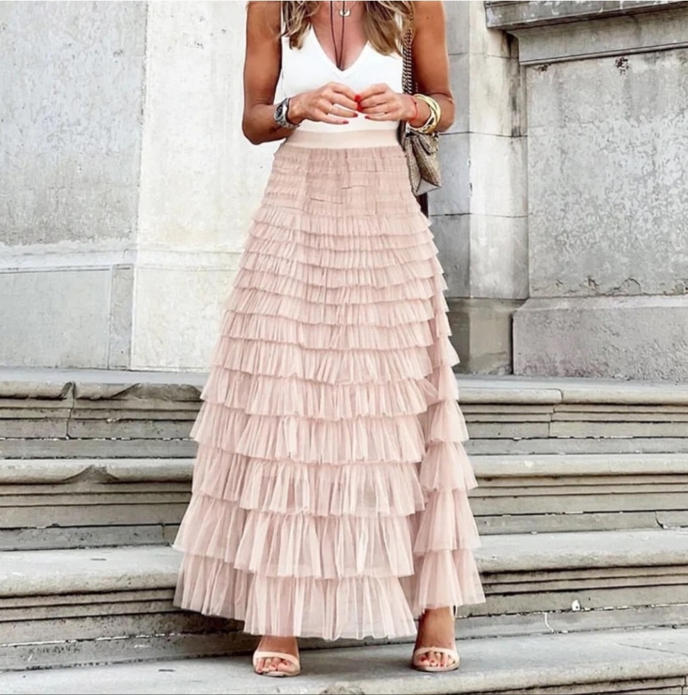 Women's Elegant A-Line Tiered Layered Mesh Tulle Long Maxi Skirt - Picture 4 of 9
